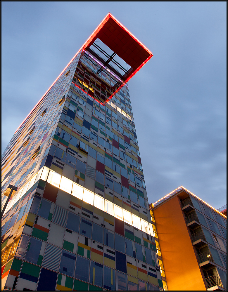  Duesseldorf Medienhafen Colorium