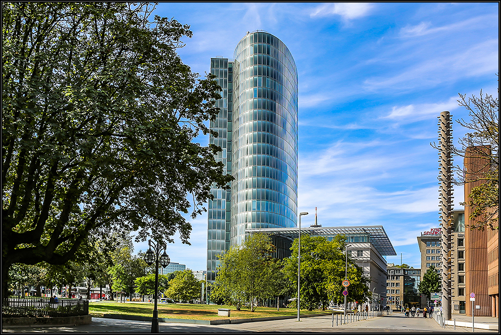 Der Graf-Adolf-Platz in Düsseldorf 