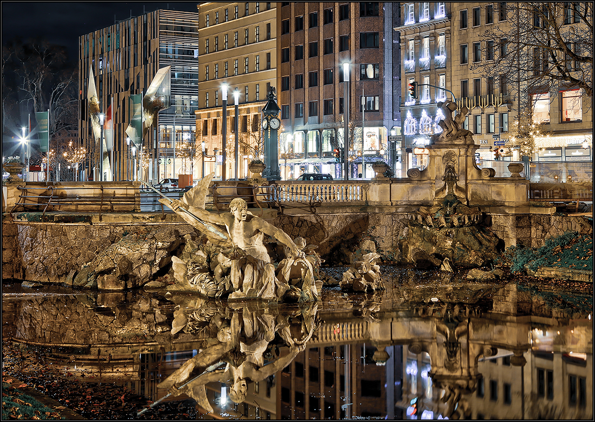 Der Tritonenbrunnen -  Düsseldorf