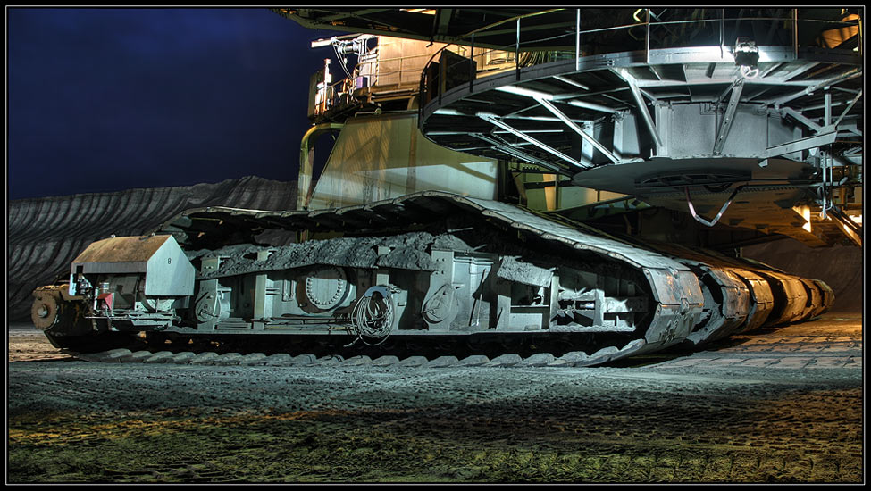 Tagebau Garzweiler - Stahl auf Sand