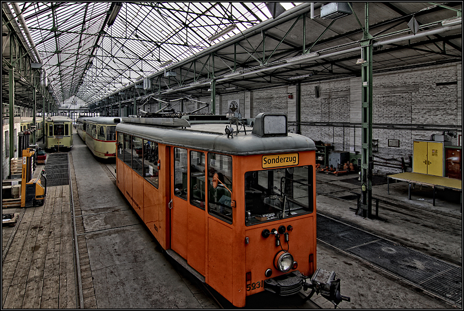 Oldtimer in Düsseldorf - Stumpfhalle im Betriebshof "Am Steinberg"