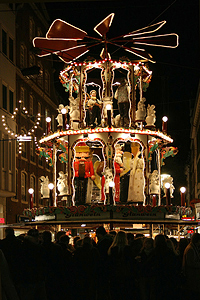  Düsseldorfer Glühwein-Pyramide