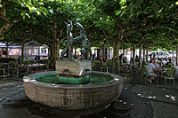 Radschlägerbrunnen auf dem Burgplatz-Düsseldorf