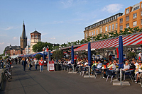 Rheinufer-Promenade in  Düsseldorf